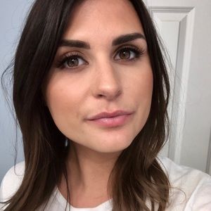 Meet your Posher, Jenn